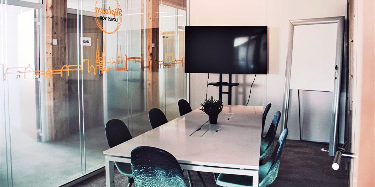 Hiptown - Location Bureau - Bordeaux Euratlantique - 33800 - salle de réunion