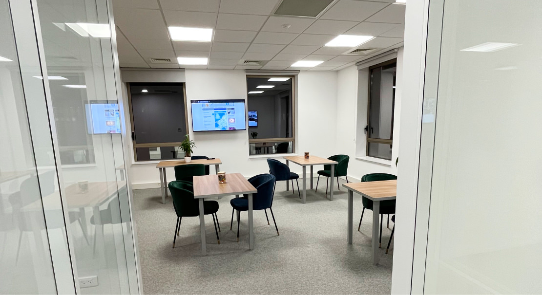 Hiptown location bureau Lille Euratech Hashtag BAT D - 59000 - espace de travail ouvert