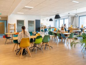 Espace de coworking pour une équipe en recherche de flexibilité